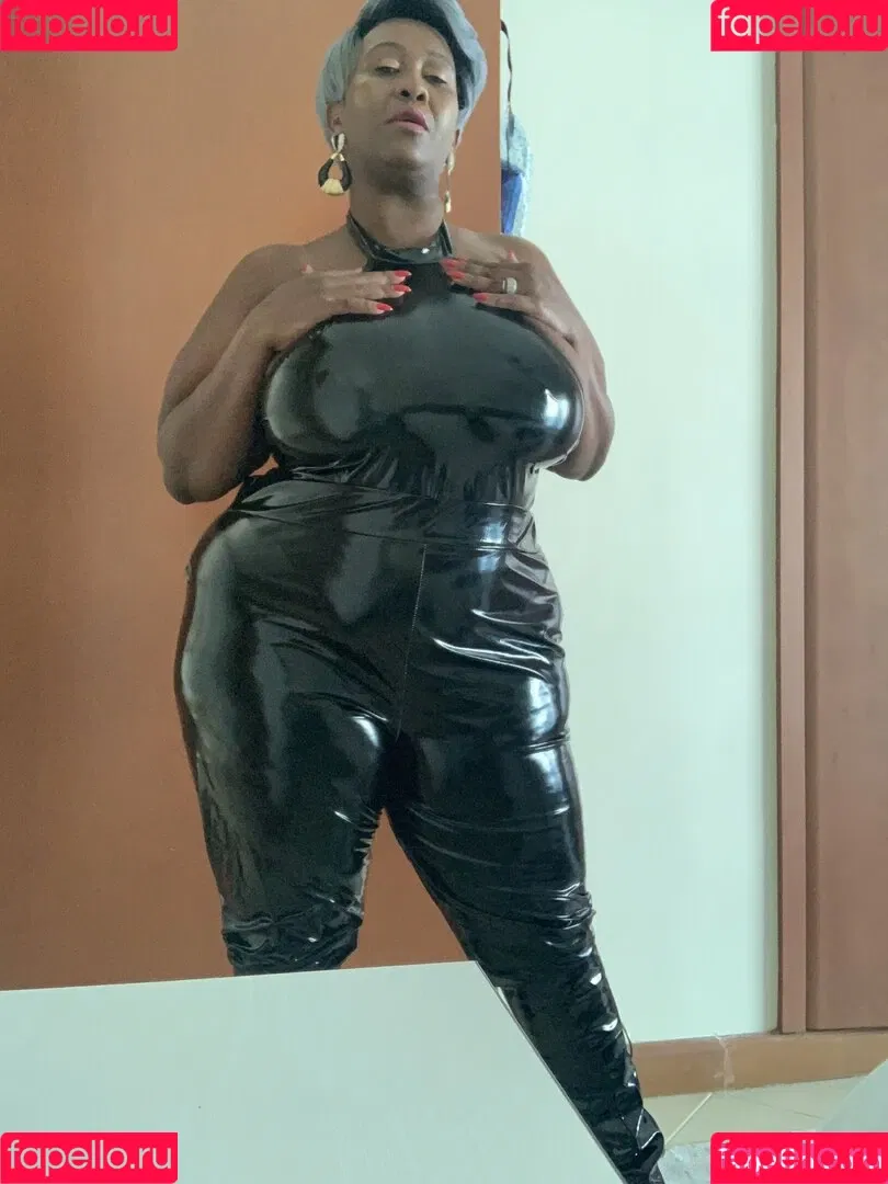 madam___caramel Onlyfans Photo Gallery 