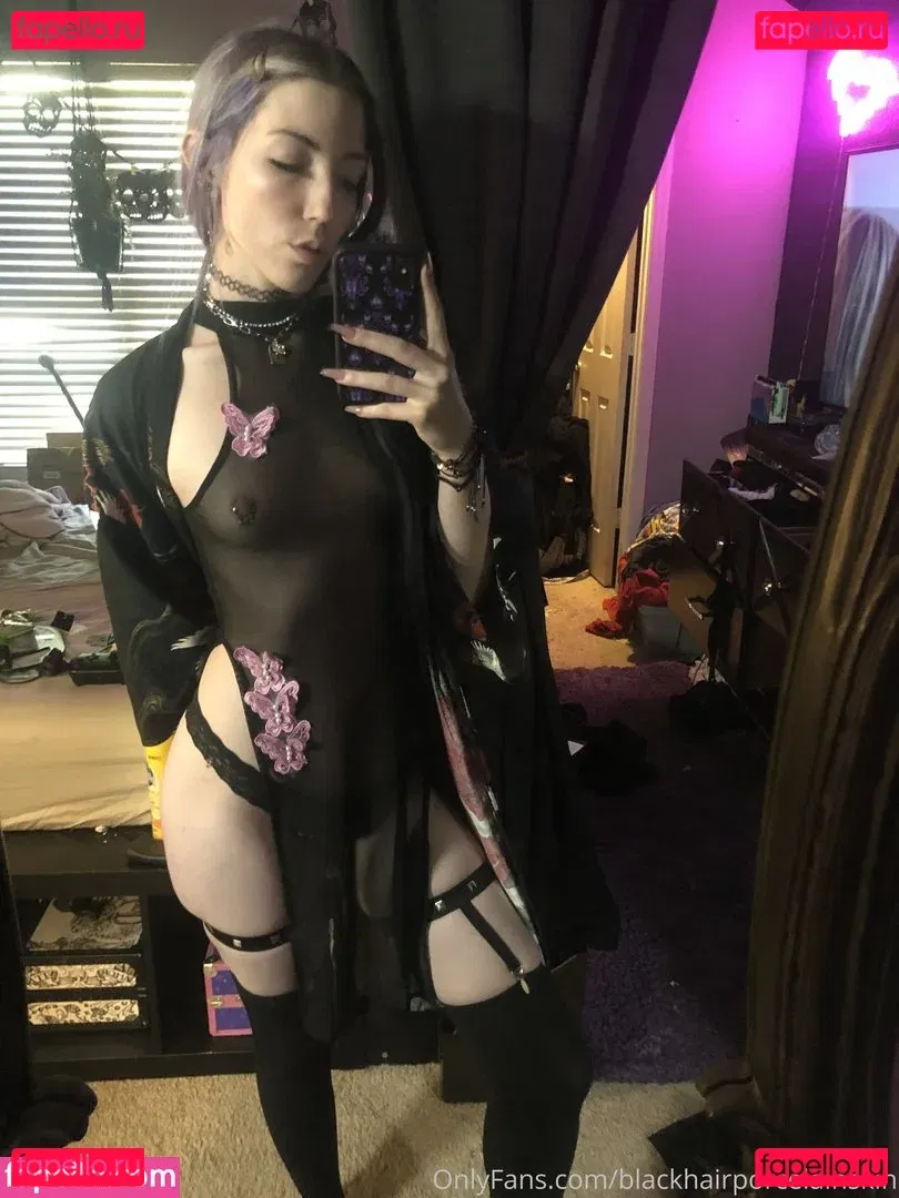 blackhairporcelainskin Onlyfans Photo Gallery 