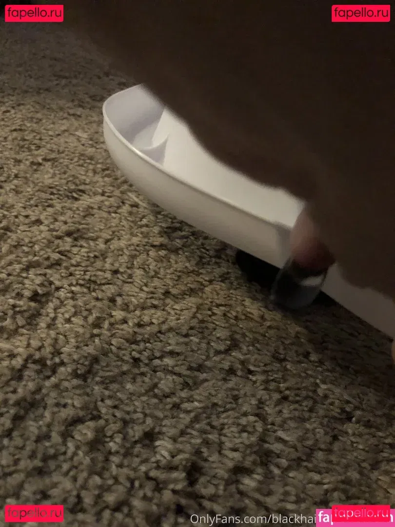 blackhairporcelainskin Onlyfans Photo Gallery 