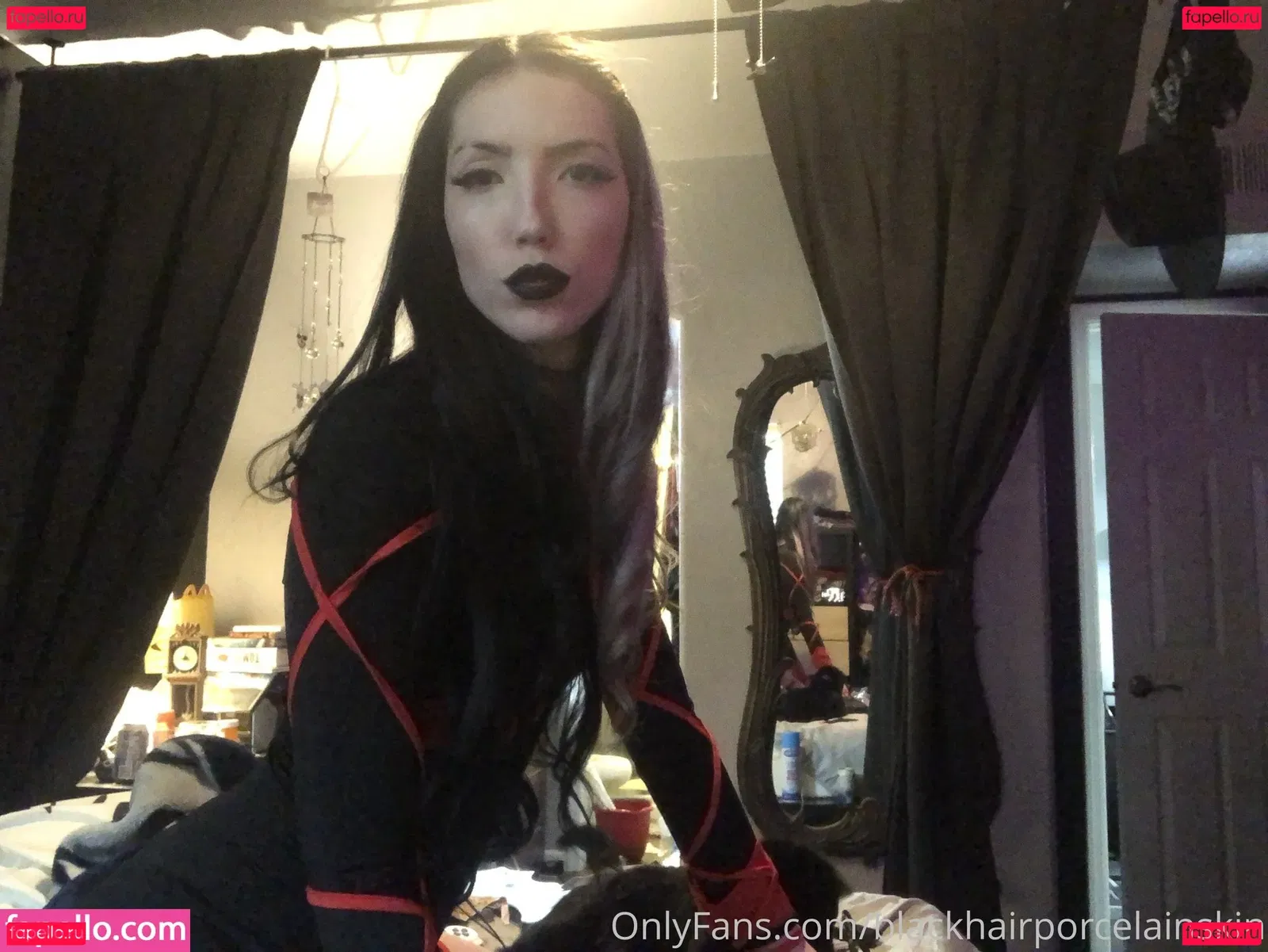 blackhairporcelainskin Onlyfans Photo Gallery 