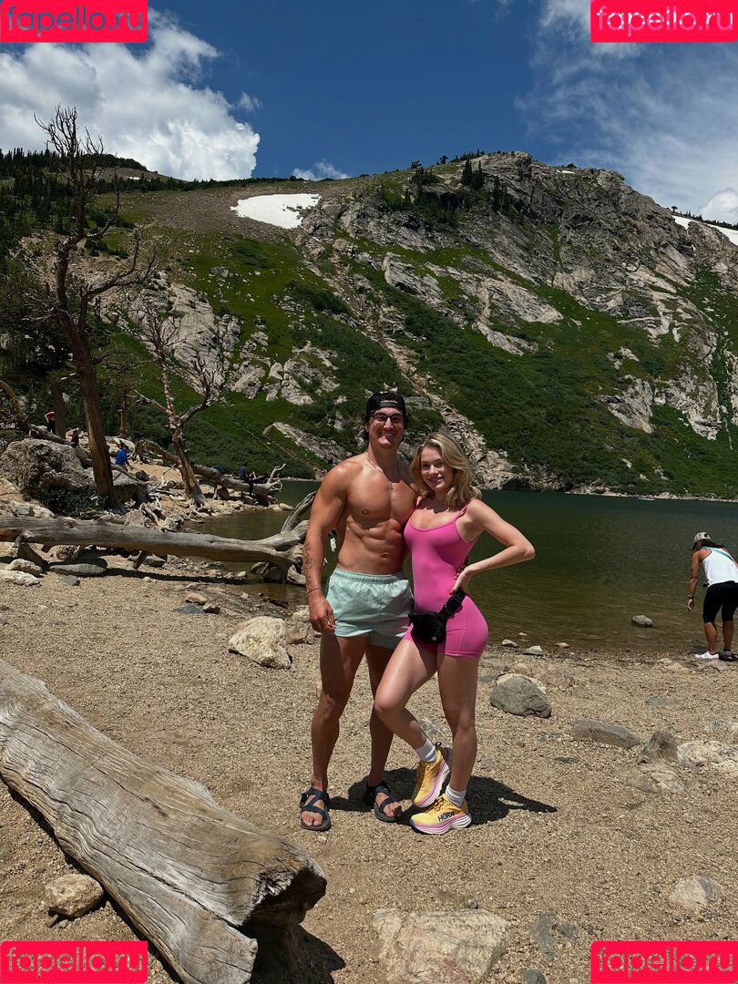 Claudia Walsh Onlyfans Photo Gallery 