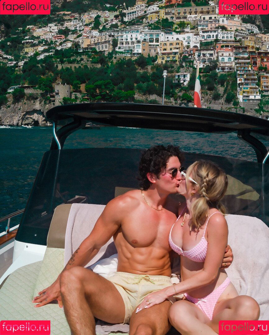 Claudia Walsh Onlyfans Photo Gallery 