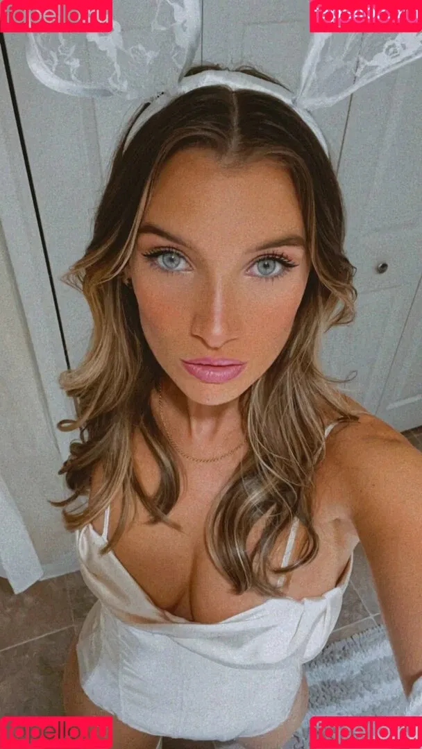 Kelsey Gil Onlyfans Photo Gallery 