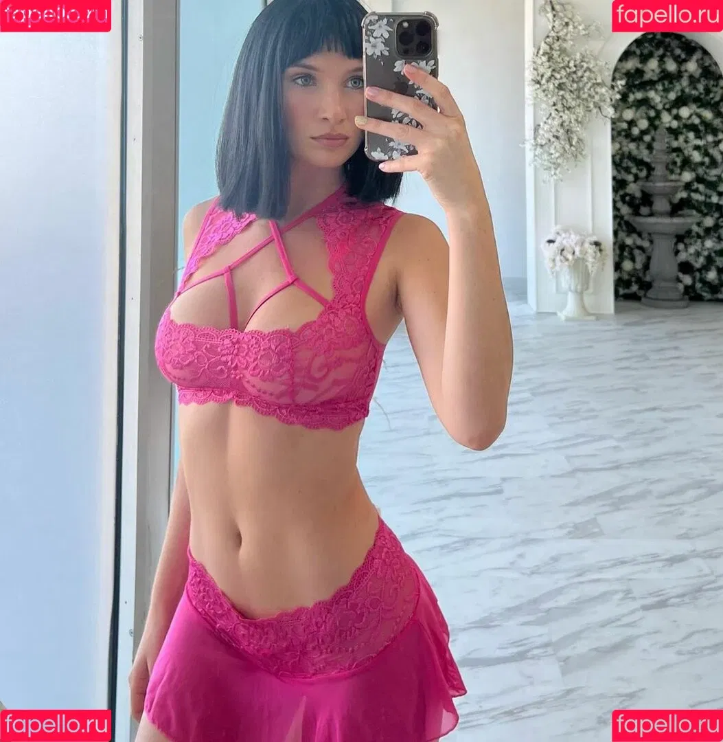 Kelsey Gil Onlyfans Photo Gallery 