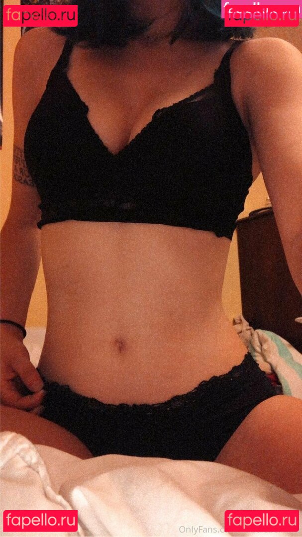 baddiebelllaaa / bellahadid Onlyfans Photo Gallery 