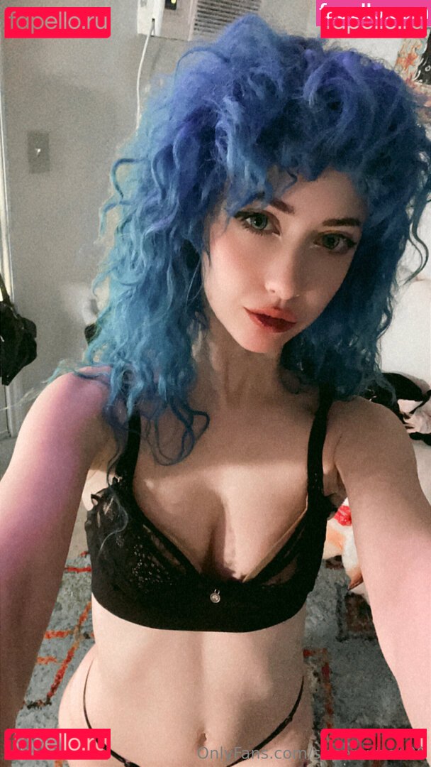 shaxa / supercutie420 Onlyfans Photo Gallery 