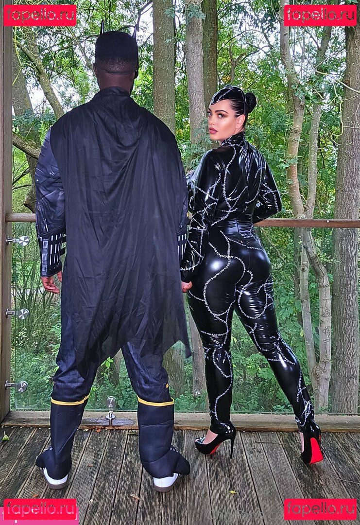 Busty Klara / Klara Devine / bklara11 / klara_devine.11 Onlyfans Photo Gallery 