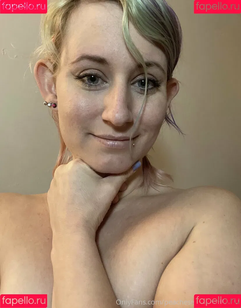 peachesisastonedfruit2 Onlyfans Photo Gallery 