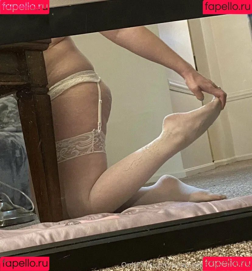 peachesisastonedfruit2 Onlyfans Photo Gallery 
