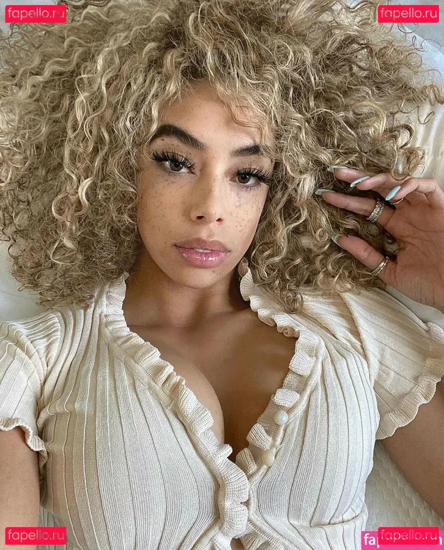 Alysse Joyner Onlyfans Photo Gallery 