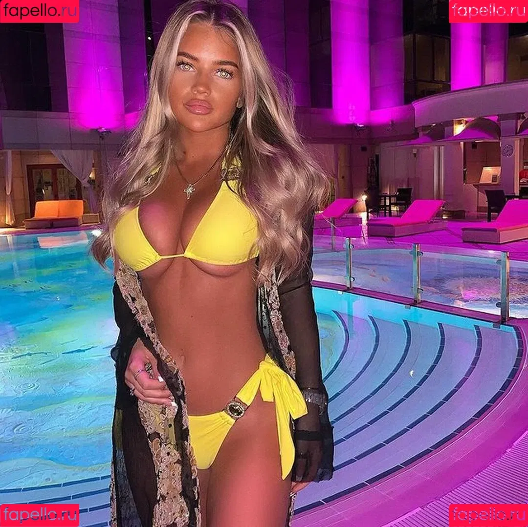 Mia Woodhall Onlyfans Photo Gallery 