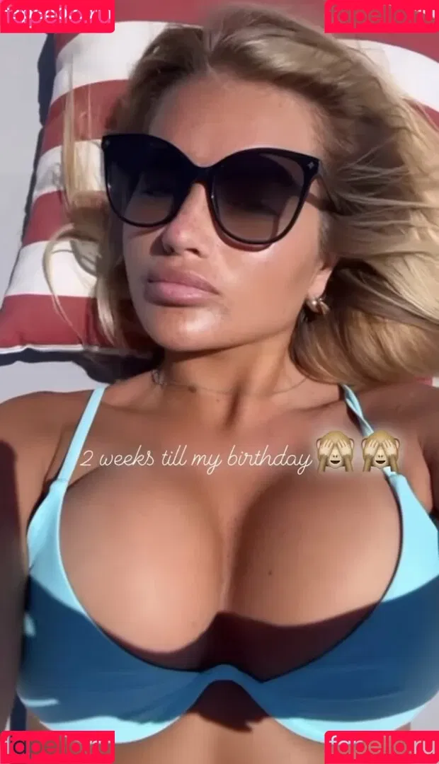Mia Woodhall Onlyfans Photo Gallery 