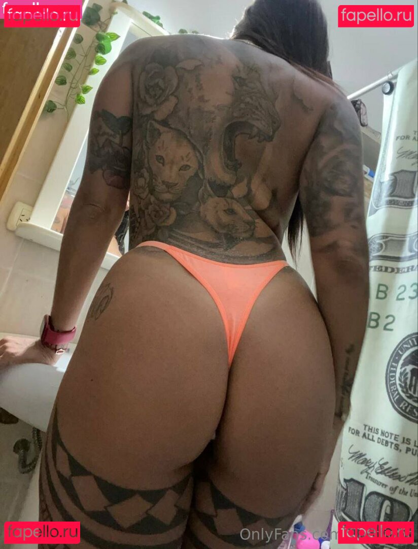 flatonight / flattiight Onlyfans Photo Gallery 