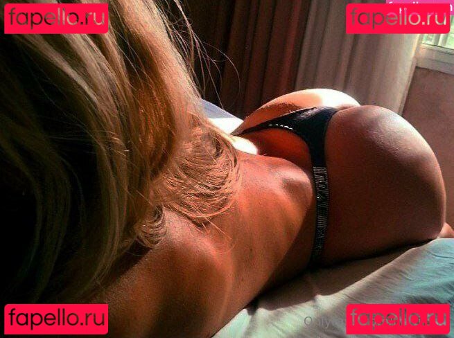 flatonight / flattiight Onlyfans Photo Gallery 