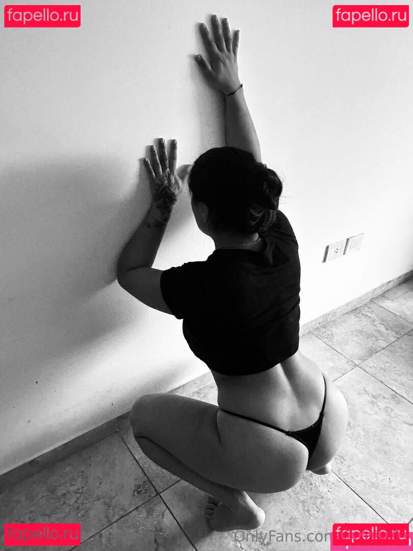 flatonight / flattiight Onlyfans Photo Gallery 