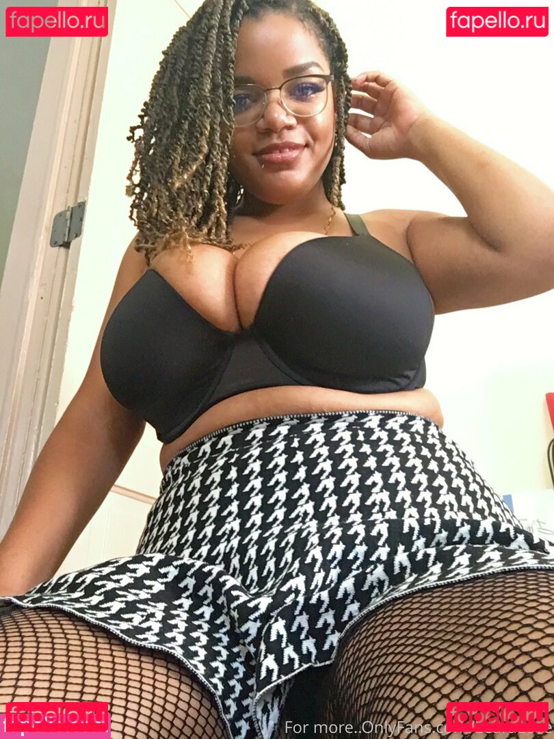 freefearlesslove / freelearalove Onlyfans Photo Gallery 