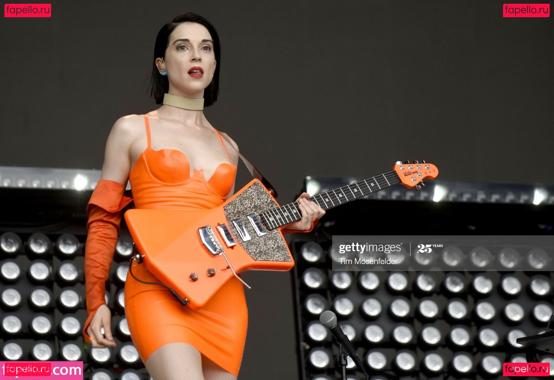 Annie Erin Clark / St Vincent / muddaub / st_vincent Onlyfans Photo Gallery 