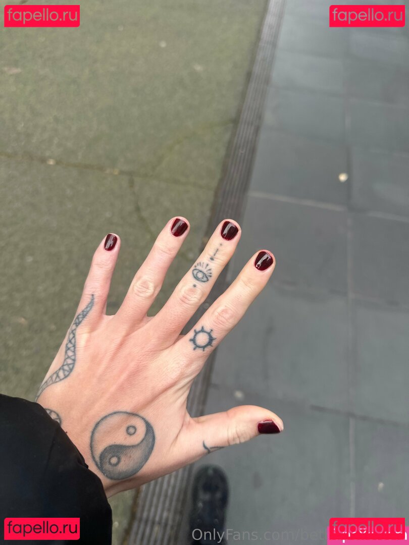 Beth spiby / bethany_spiby / bethspiby_ Onlyfans Photo Gallery 