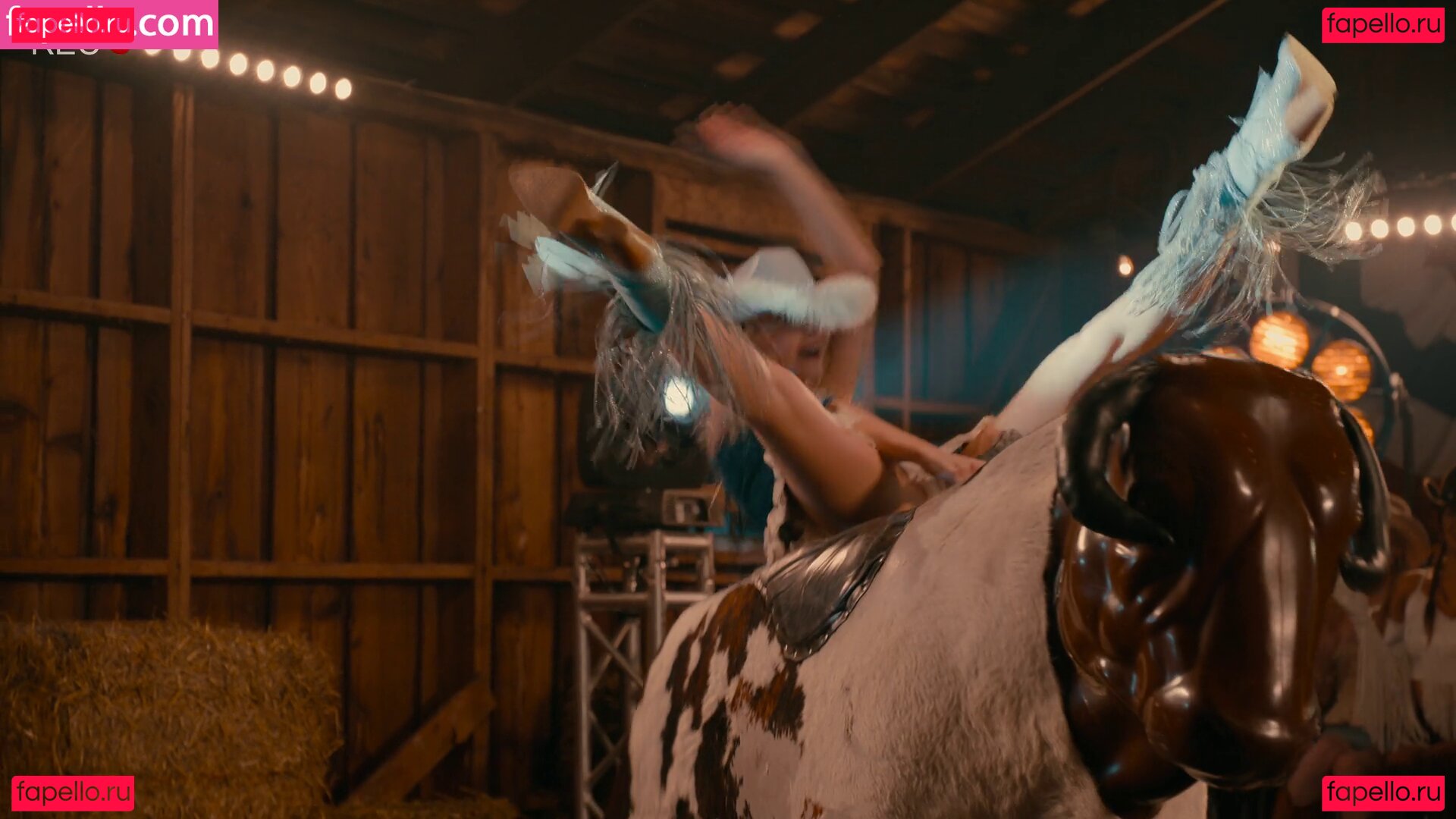 Madeleine Arthur / madeleinearthur Onlyfans Photo Gallery 