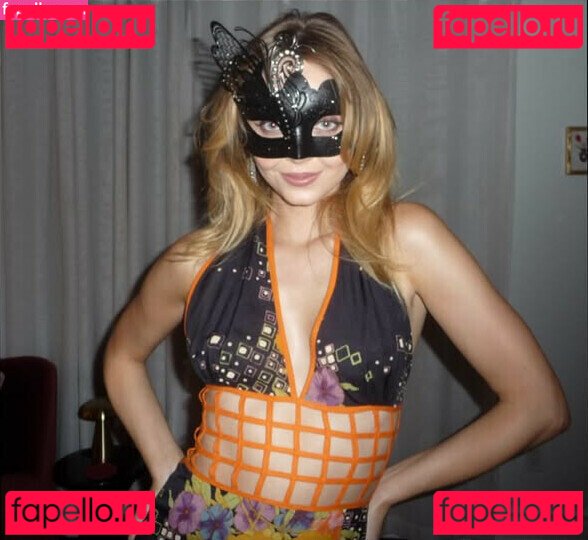 Madeleine Arthur / madeleinearthur Onlyfans Photo Gallery 