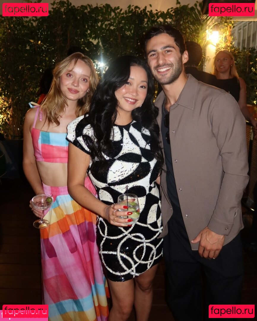 Madeleine Arthur / madeleinearthur Onlyfans Photo Gallery 