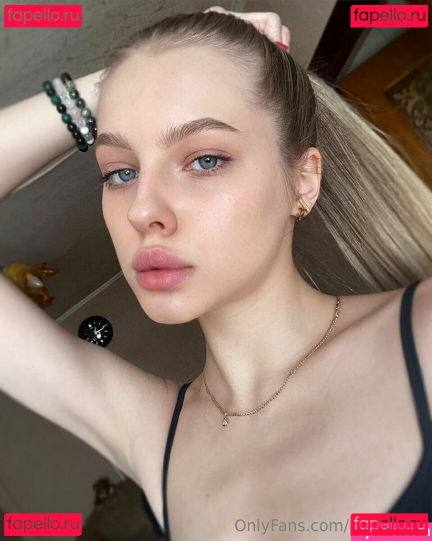 mon_mo_mo_mon / mon_mon Onlyfans Photo Gallery 