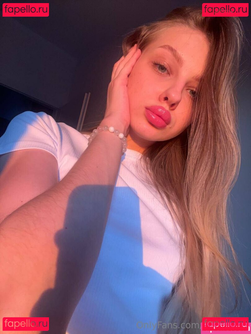 mon_mo_mo_mon / mon_mon Onlyfans Photo Gallery 