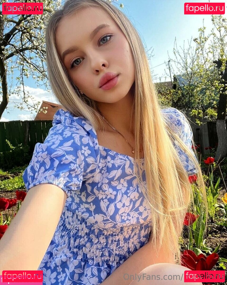 mon_mo_mo_mon / mon_mon Onlyfans Photo Gallery 