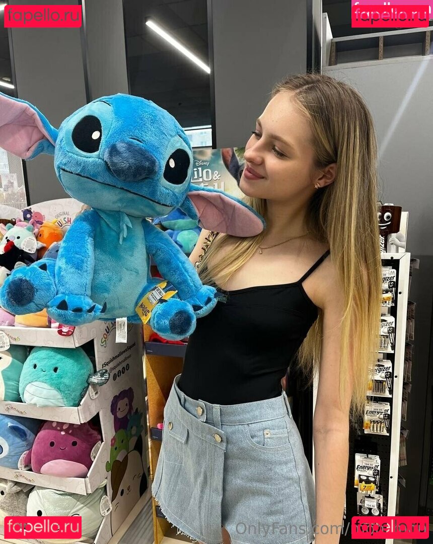 mon_mo_mo_mon / mon_mon Onlyfans Photo Gallery 