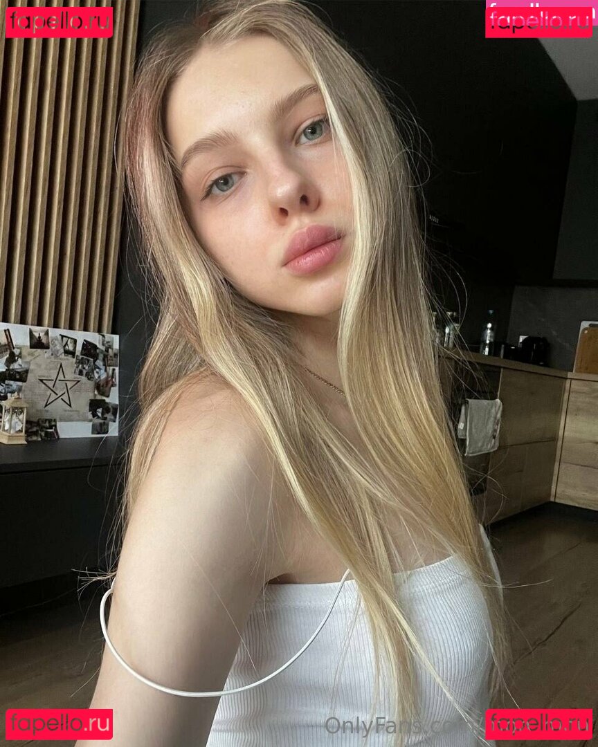 mon_mo_mo_mon / mon_mon Onlyfans Photo Gallery 