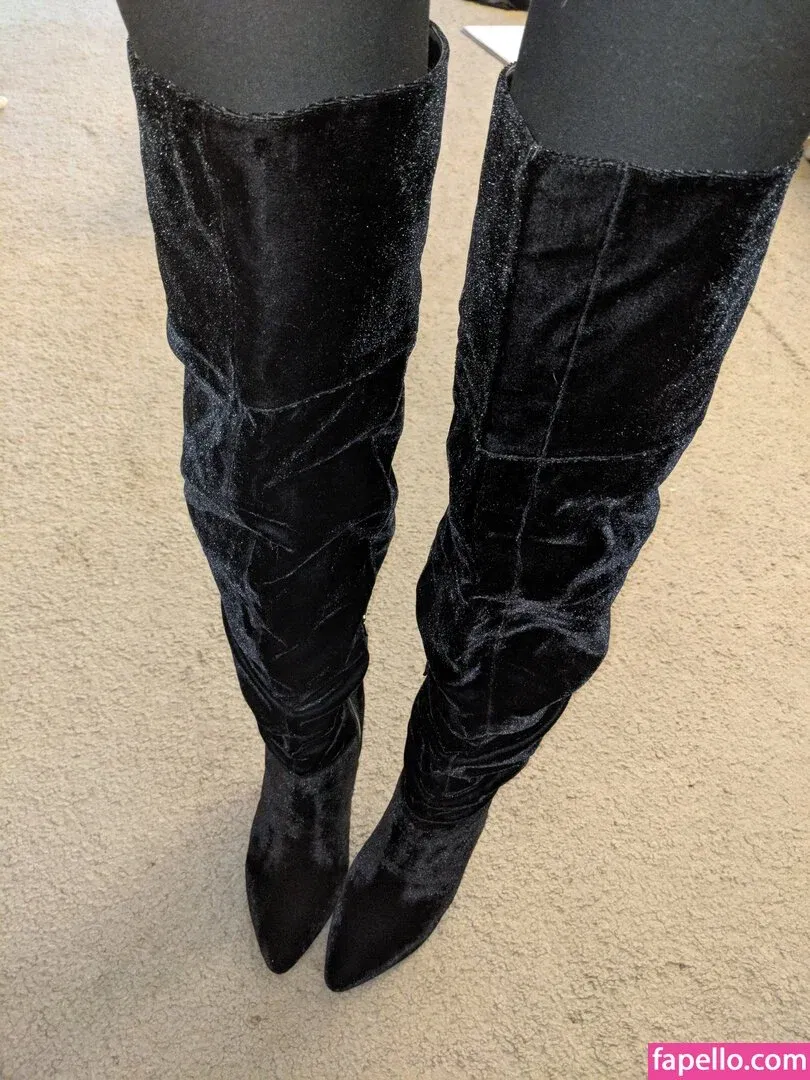 Diana Tarinova Onlyfans Photo Gallery 