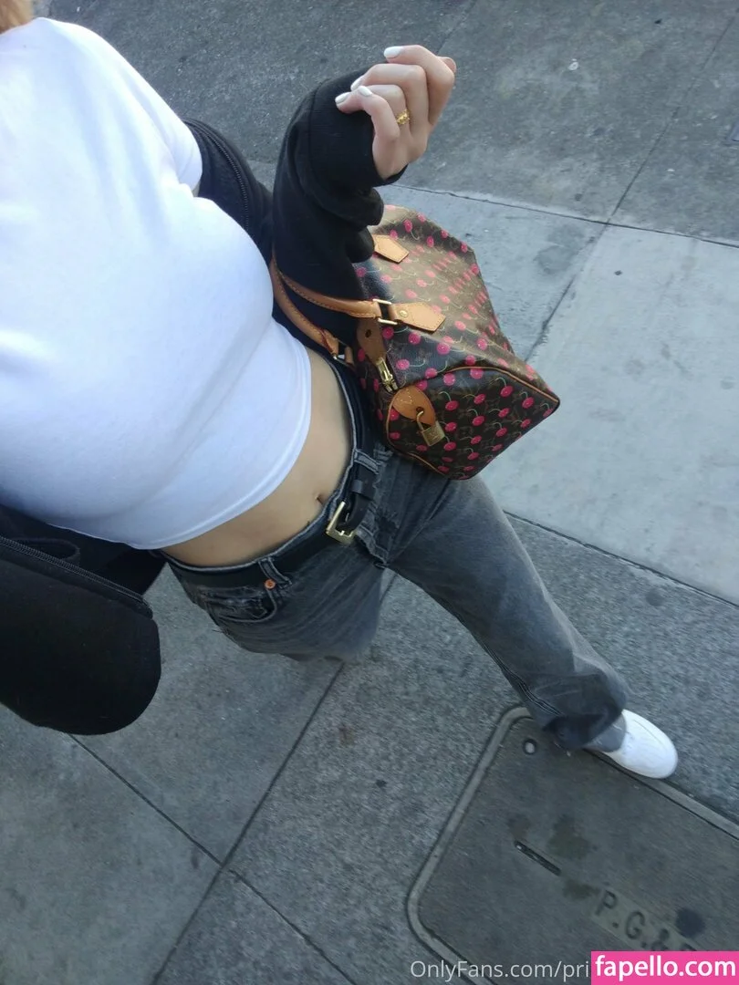 Diana Tarinova Onlyfans Photo Gallery 