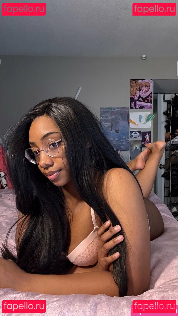 LilliPie101 Onlyfans Photo Gallery 