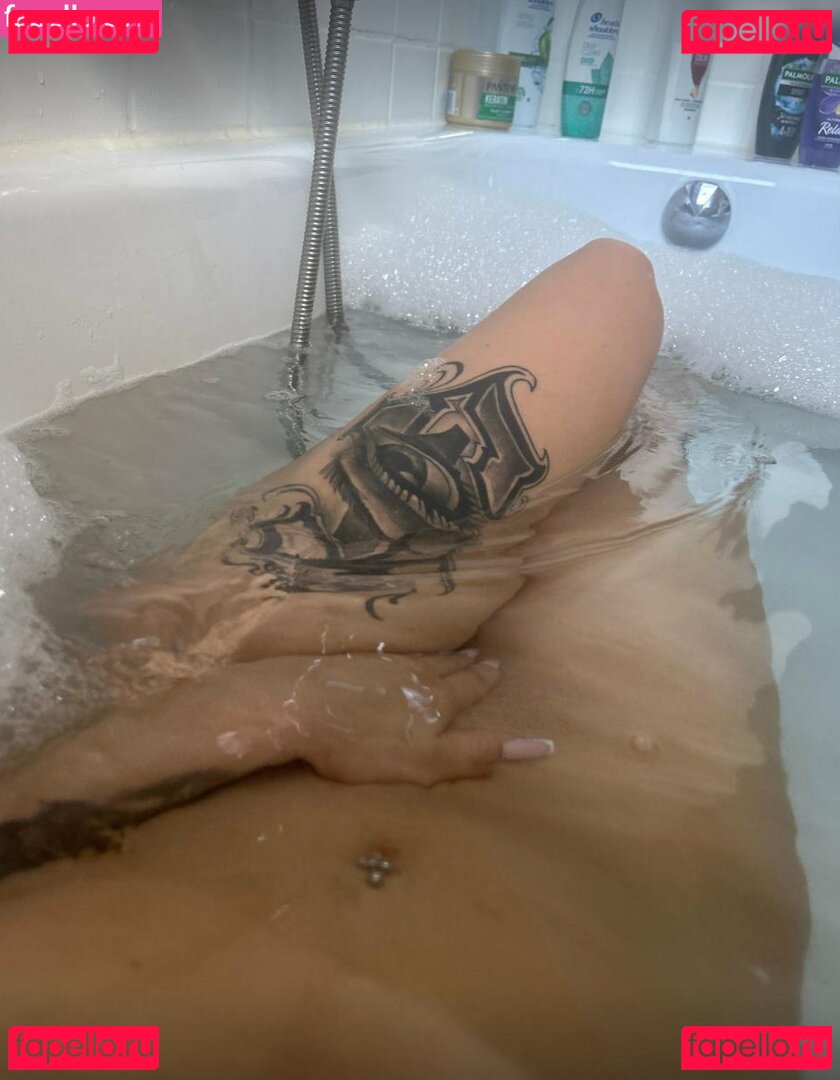 Joanaelaa / joanaelaa.backup Onlyfans Photo Gallery 