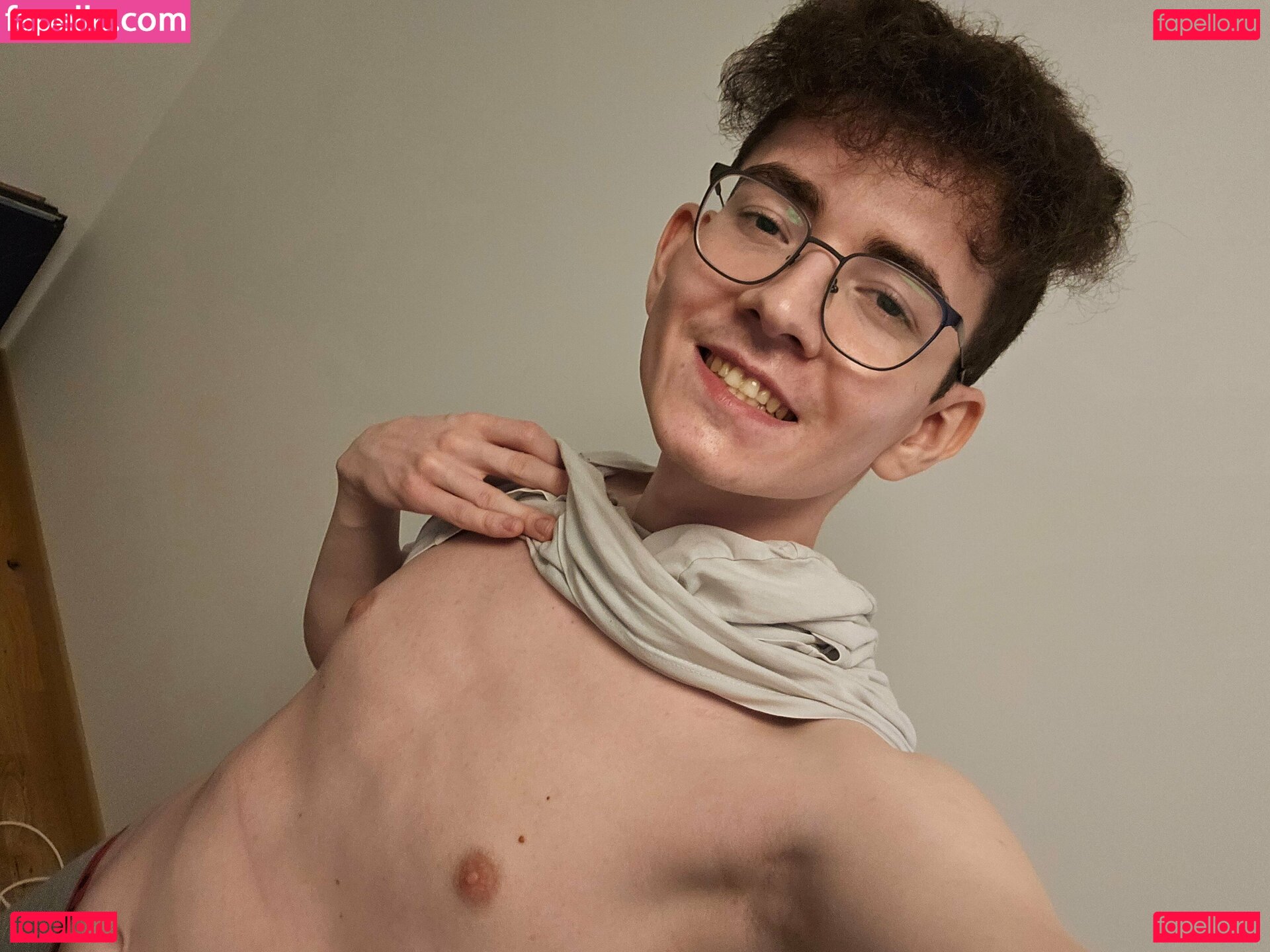 Prettyboi2000x / prettyboiko Onlyfans Photo Gallery 