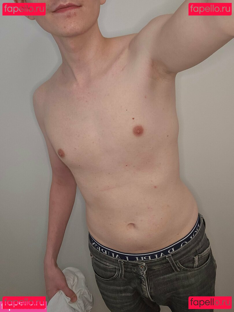 Prettyboi2000x / prettyboiko Onlyfans Photo Gallery 