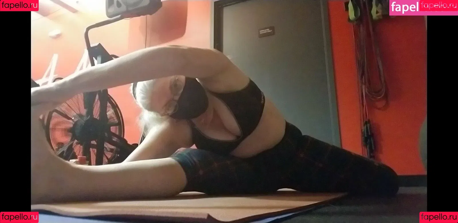 nakedyoganakedyoga Onlyfans Photo Gallery 