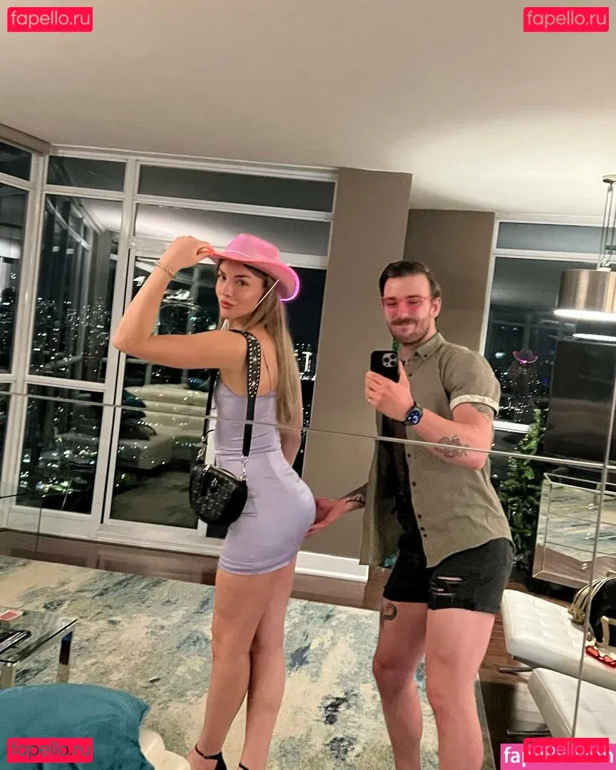 Leah Hayes Onlyfans Photo Gallery 