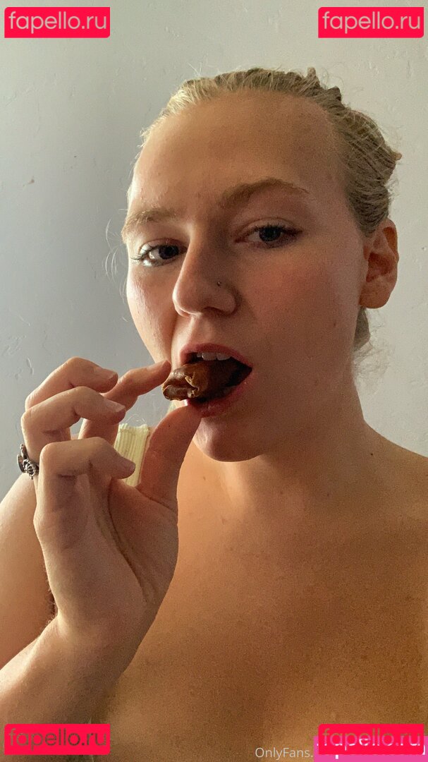 blondeeee / blondefeedee Nude Onlyfans Photo 48