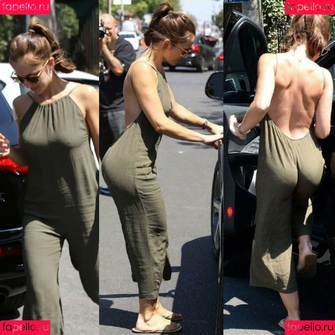 Minka Kelly Onlyfans Photo Gallery 