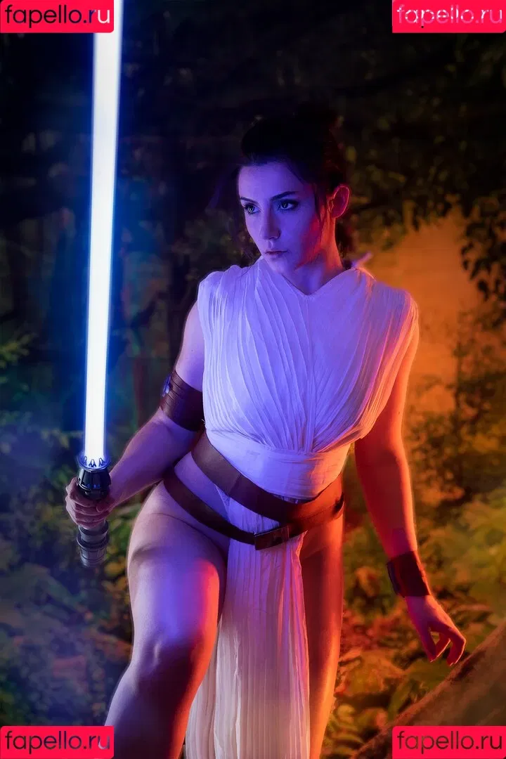 Ezy Summers Cosplay Onlyfans Photo Gallery 
