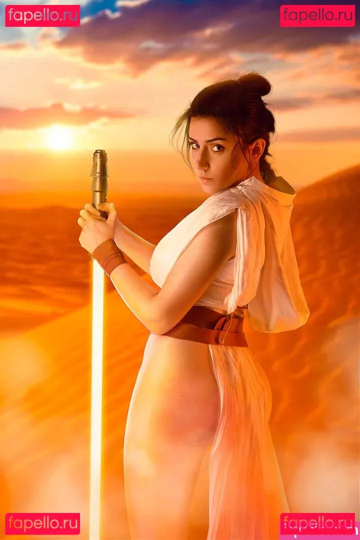 Ezy Summers Cosplay Onlyfans Photo Gallery 