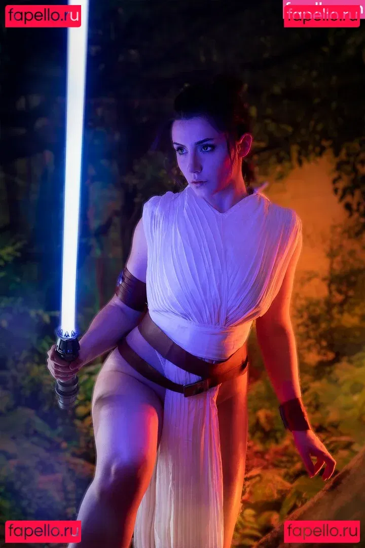 Ezy Summers Cosplay Onlyfans Photo Gallery 