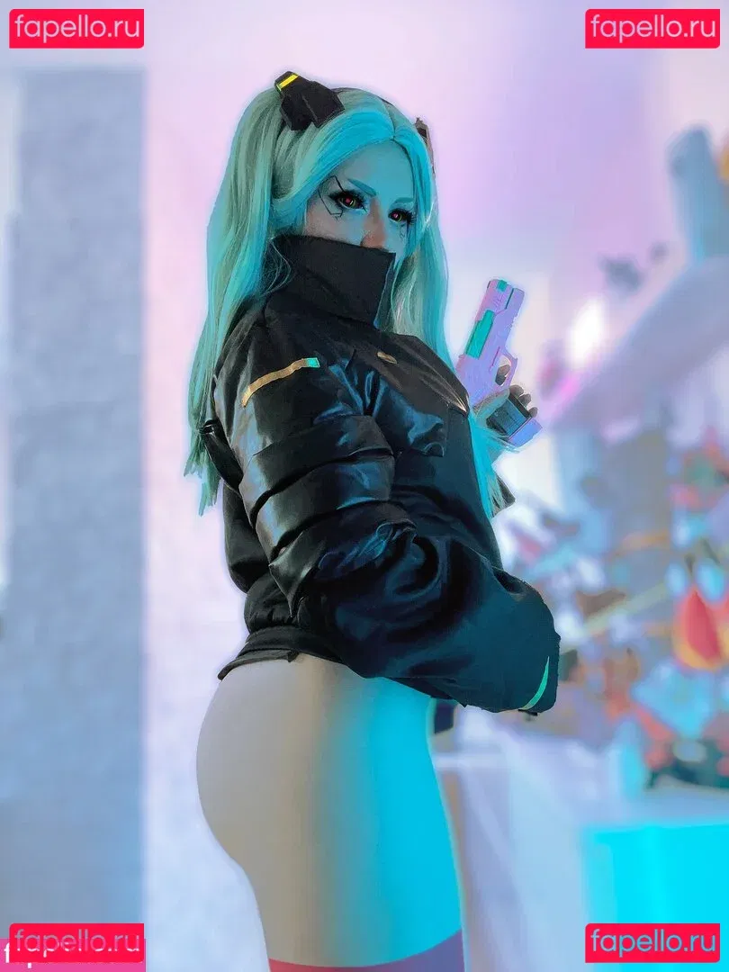 Ezy Summers Cosplay Onlyfans Photo Gallery 