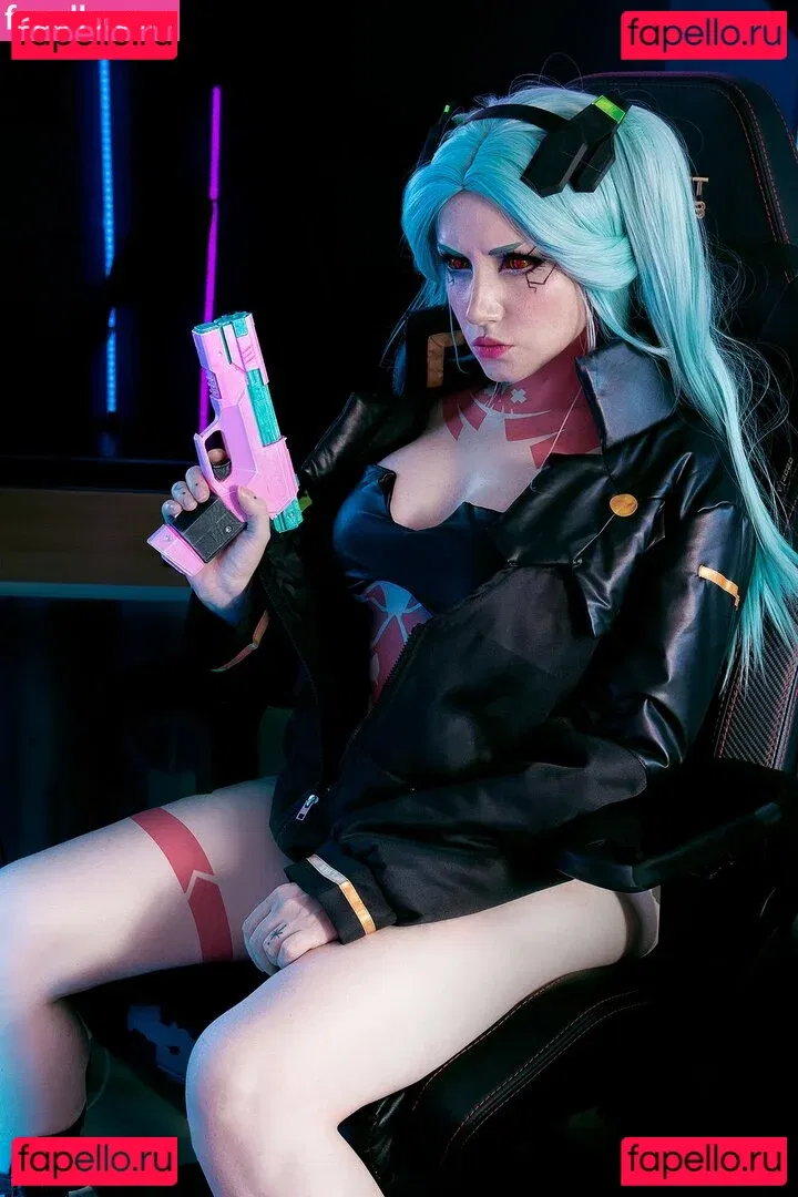 Ezy Summers Cosplay Onlyfans Photo Gallery 