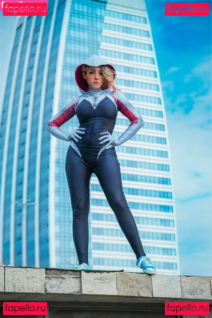 Ezy Summers Cosplay Onlyfans Photo Gallery 