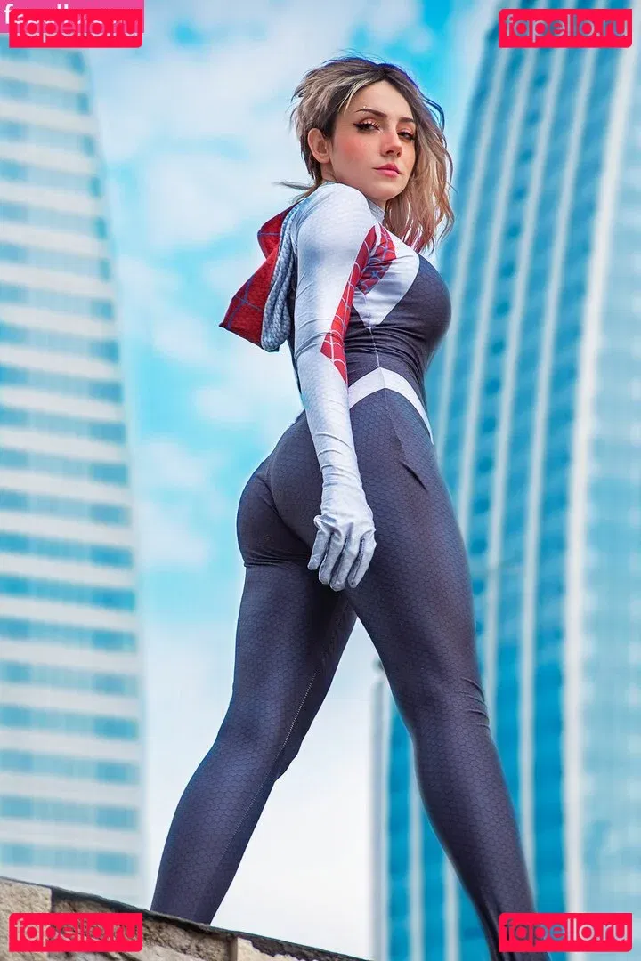 Ezy Summers Cosplay Onlyfans Photo Gallery 