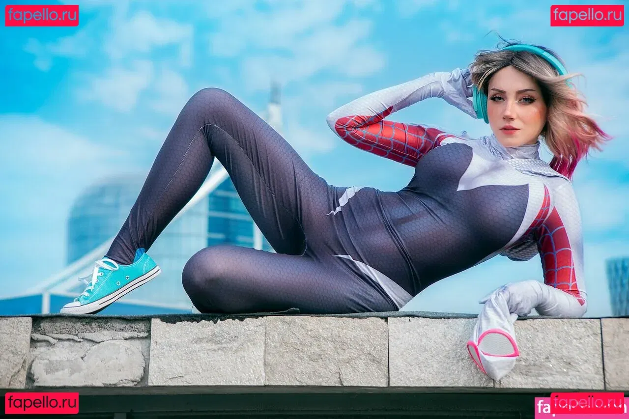 Ezy Summers Cosplay Onlyfans Photo Gallery 