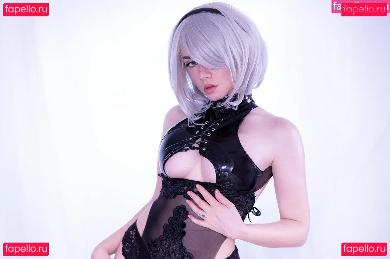 Ezy Summers Cosplay Onlyfans Photo Gallery 