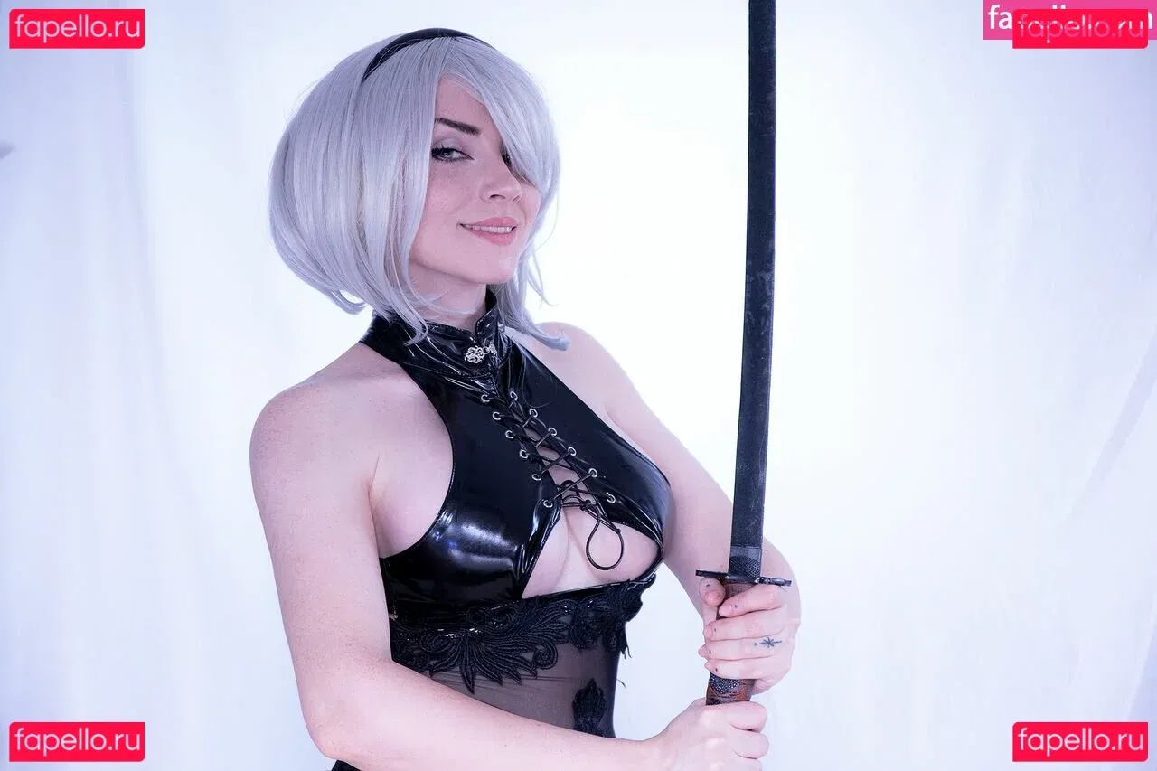 Ezy Summers Cosplay Onlyfans Photo Gallery 